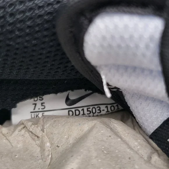 NEW Women 7.5 / Men's 6 Nike Dunk Low PANDA DD1503-101 - Picture 8 of 10